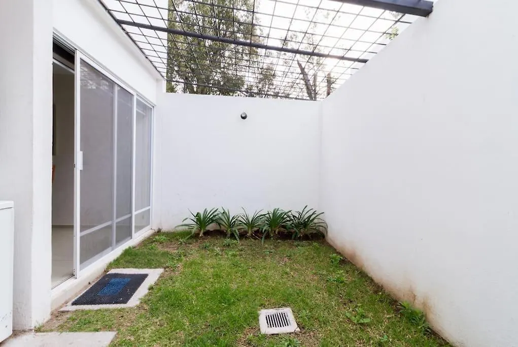 בית נופש גואדלחארה Casa Para Grupos Grandes Por El Iteso מקסיקו